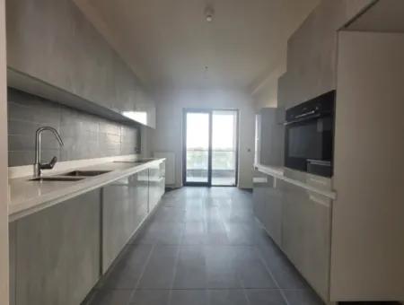 Beytepe İncek Bulvar Loft Satılık 3+1 130 M² 23.Kat Park Manzaralı Güney Cephe Daire