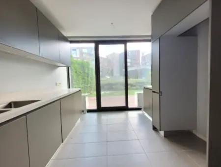 İncek Loft Satılık 3+1 Bahçe Dubleksi Peysaj Manzaralı Daire