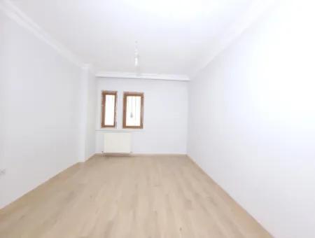 Ümitköy Merkezde Kiralık Yüksek Giriş 150 M² 4+1 Daire