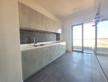 Kiracısız Krediye Uygun Beytepe İncek Bulvar Loft Satılık 3+1 110 M² 19.Kat Bulvar Ve Göl Manzaralı