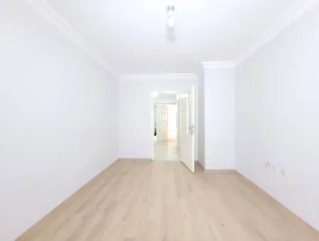 Ümitköy Merkezde Satılık Yüksek Giriş 150 M² 4+1 Daire