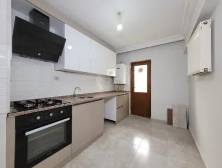 Ümitköy Merkezde Satılık Yüksek Giriş 150 M² 4+1 Daire