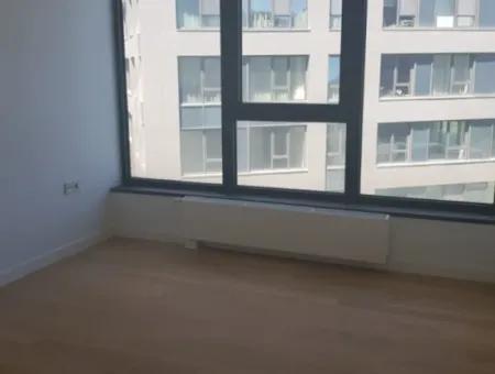 İncek Loft Sitesinde Satılık  4+1 Peysaj Manzaralı Daire