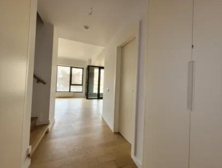 Boş Kiralık İncek Loft  2+1 Dubleks Şehir Manzaralı 2.Kat Daire