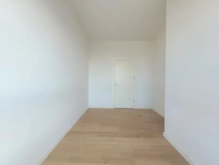 Boş İncek Loft Satılk 3+1 Şehir Manzaralı 12.Kat Daire