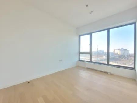 Boş İncek Loft Satılk 3+1 Şehir Manzaralı 12.Kat Daire