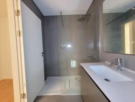 Kiracısız İncek Loft Satılık Teraslı  3+1 Şehir Manzaralı 4.Kat Daire