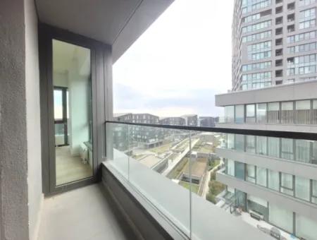 Boş İncek Loft Satılık 3+1 110 M²  Göl Manzaralı Daire