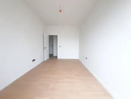 Beytepe İncek Bulvar Loft Satılık 110 M2 2+1  1.Kat Kiracısız Daire