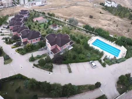 Çayyolu Alacaatlı   Rüyakent Sitesi Havuzlu Satılık Çatı Dubleks 250 M² 7+1