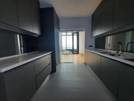 İncek Loft Satılık  5,5+1 Dubleks  Göl Manzaralı Kiracısız Daire