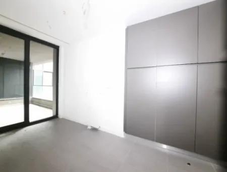 İncek Loft Satılık  4+1  Peyzaj Manzaralı  180 M² Kiracısız  2.Kat Daire