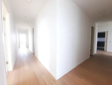 Kiracısız İncek Loft Satılık  5,5+1  Göl Manzaralı  Daire