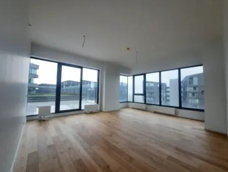 İncek Loft Satılık Teraslı  3+1 Peyzaj Manzaralı Daire