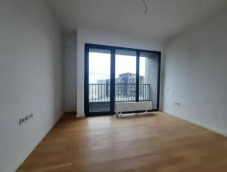 İncek Loft Satılık Teraslı  3+1 Peyzaj Manzaralı Daire