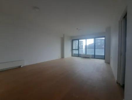 İncek Loft Satılık 2,5+1 Peyzaj Manzaralı Kiracısız 1.Kat Daire