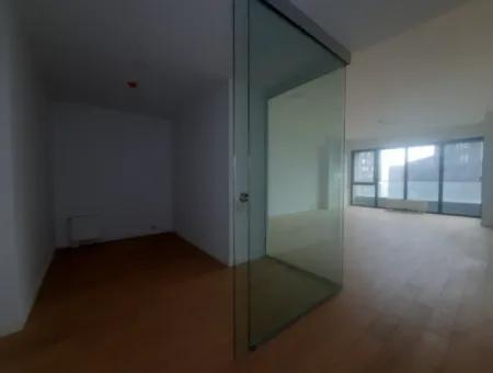 İncek Loft Satılık 2,5+1 Peyzaj Manzaralı 1.Kat Daire