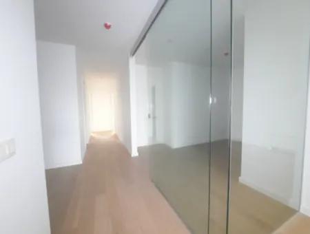 İncek Loft Satılık 2,5+1 Peyzaj Manzaralı 1.Kat Daire