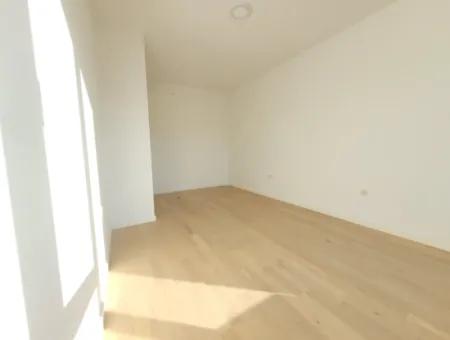 İncek Loft Satılık 2,5+1 Peyzaj Manzaralı 2.Kat Daire