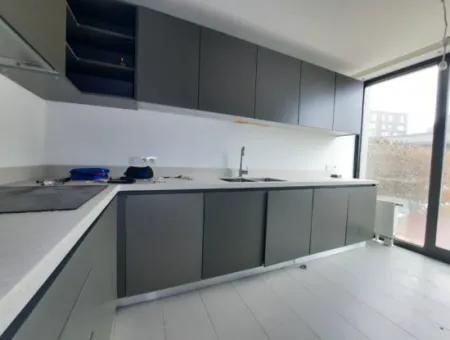 İncek Loft Satılık 3+1 Bahçe Dubleksi Şehir Manzaralı Daire