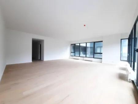 İncek Loft Satılık  4+1  Peyzaj Manzaralı  180 M² Kiracısız 2.Kat Daire