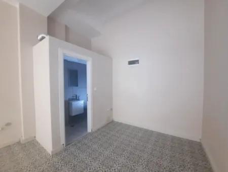 Çanakkale Çarşı İçinde Kiralık 80 M²  Bacalı Dükkan