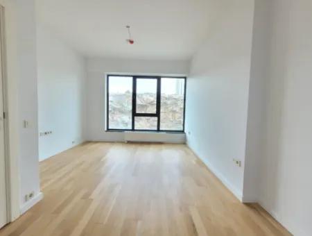 Kiracısız İncek Loft Satılık  2+1 Dubleks Şehir Manzaralı 2.Kat Daire