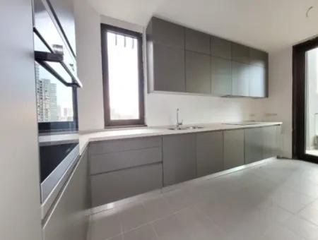 İncek Loft Satılık  5.5+1 Dubleks  Peyzaj Manzaralı 6.Kat Kiracısız Daire