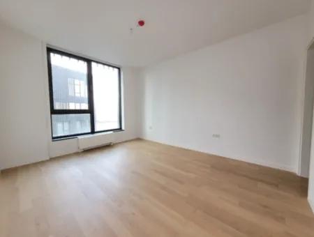 İncek Loft Satılık  5.5+1 Dubleks  Peyzaj Manzaralı 6.Kat Kiracısız Daire