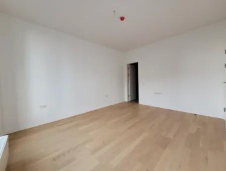 İncek Loft Satılık  5.5+1 Dubleks  Peyzaj Manzaralı 6.Kat Kiracısız Daire