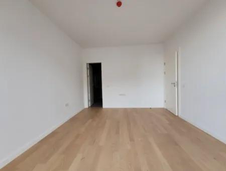 İncek Loft Satılık  5.5+1 Dubleks  Peyzaj Manzaralı 6.Kat Kiracısız Daire