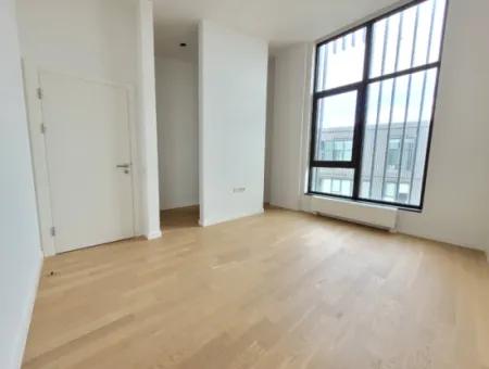 İncek Loft Satılık  5.5+1 Dubleks  Peyzaj Manzaralı 6.Kat Kiracısız Daire