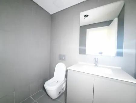 İncek Loft Satılık 5+1 Peyzaj Manzaralı 2.Kat Daire