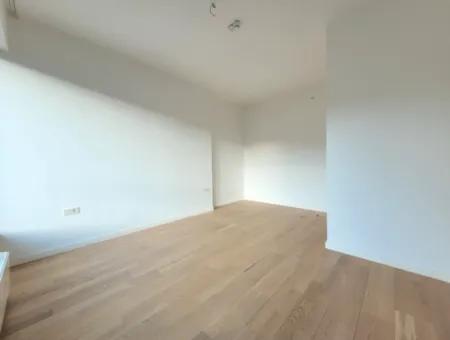 Kiracısız İncek Loft Satılık  2+1 Dubleks Şehir Manzaralı 2.Kat Daire