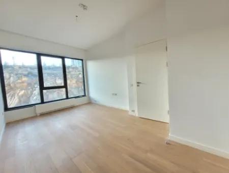 Kiracısız İncek Loft Satılık  2+1 Dubleks Şehir Manzaralı 2.Kat Daire