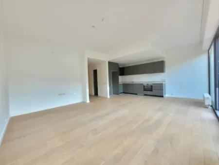 Kiracısız İncek Loft Satılık  2+1 Bahçe Dubleks Şehir Manzaralı Daire