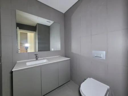 Kiracısız İncek Loft Satılık  2+1 Bahçe Dubleks Şehir Manzaralı Daire